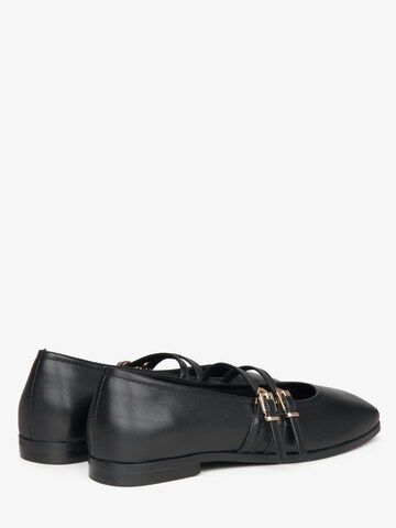 Estro Riemchenballerina '09-28781'‌‌‌‌ in Schwarz