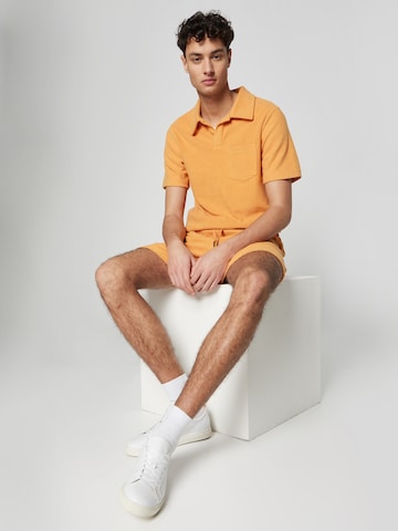 ABOUT YOU x Jaime Lorente Shirt 'Milo' in Oranje