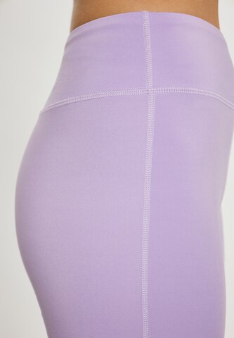 IZIA Skinny Leggings in Lila