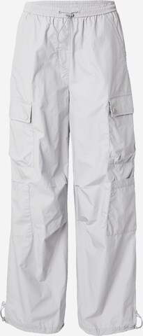 Effilé Pantalon cargo Tally Weijl en gris : devant