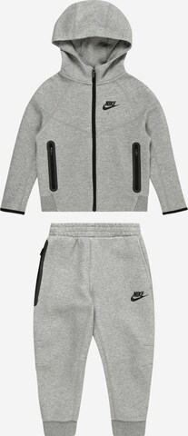 Nike Sportswear Träningsoverall i grå: framsida