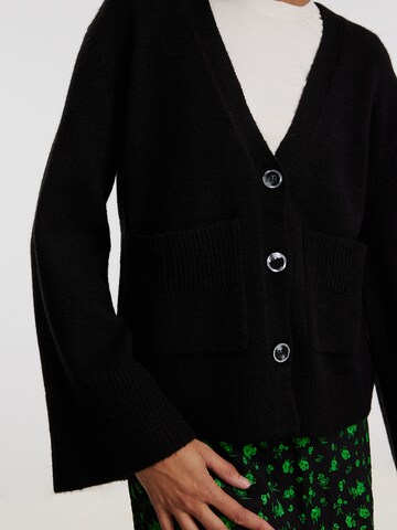 EDITED Strickjacke 'Carmi' in Schwarz