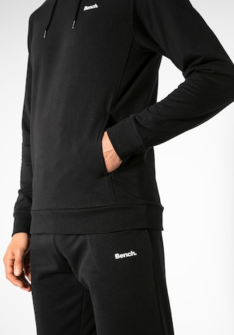 BENCH Sweatshirt in Black