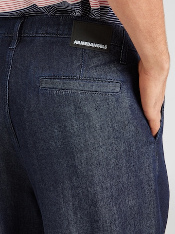ARMEDANGELS Loosefit Bandplooi jeans in Blauw