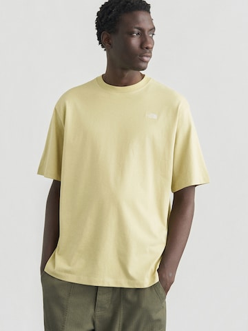 THE NORTH FACE Bluser & t-shirts 'ESSENTIAL' i gul