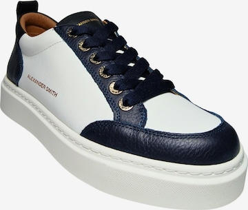 Baskets basses Alexander Smith en bleu : devant
