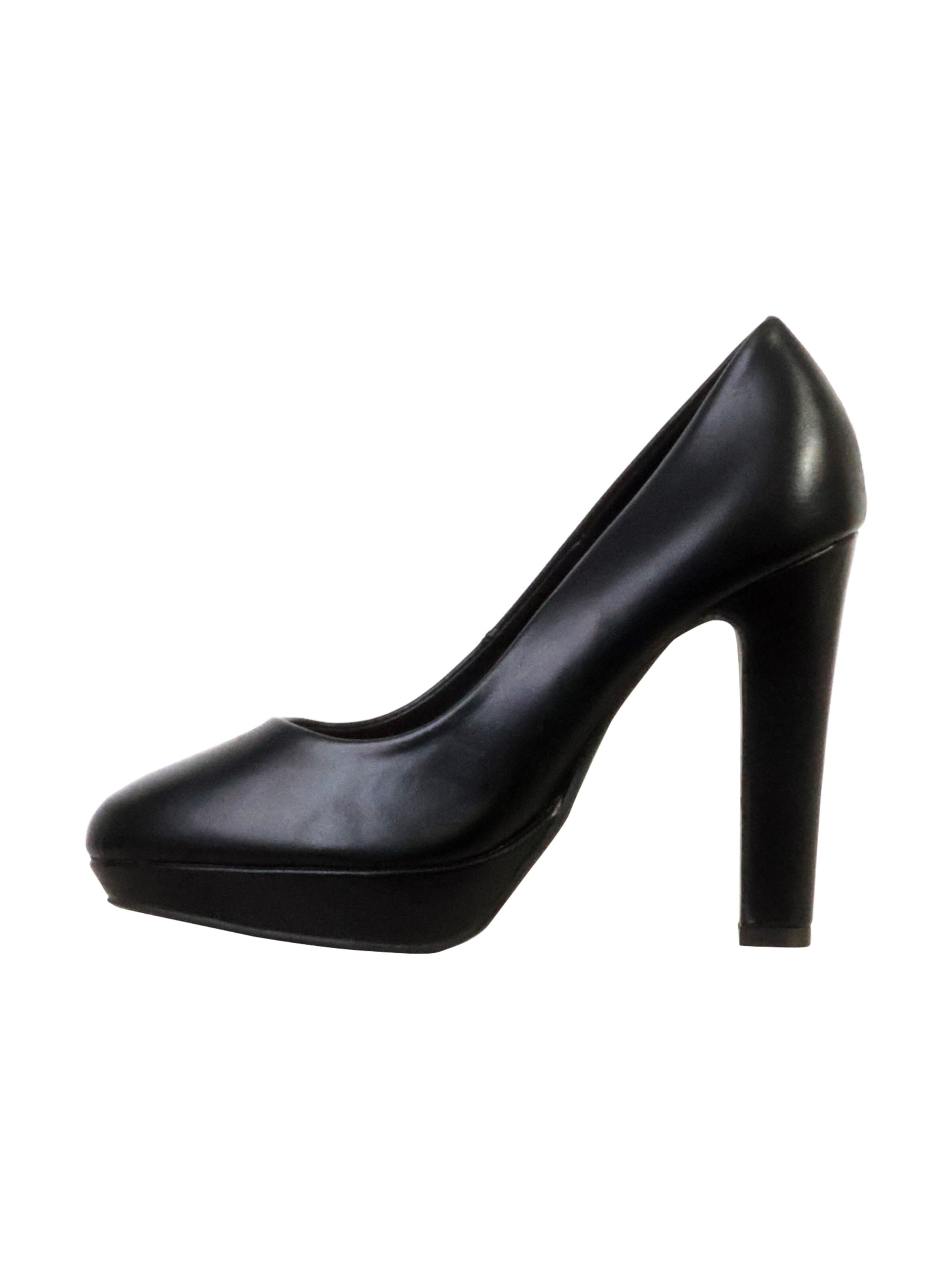 Super Mode Pumps 'Pumps mit Absatz von LBS' in Black: front
