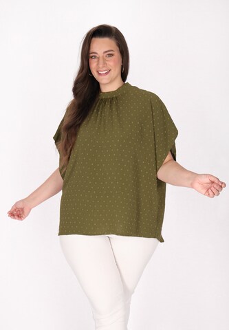 Usha Blouse in Green: front