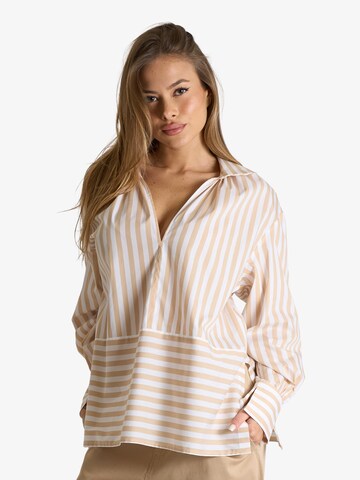 Jijil - Camisa em branco: frente