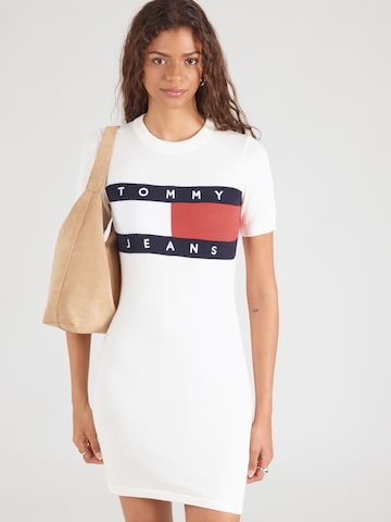 Tommy Jeans Strikkjole i hvid: forside