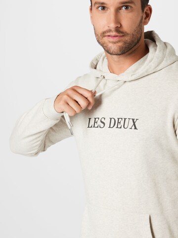 Les Deux Sweatshirt in Beige