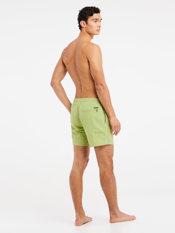 PROTEST Badeshorts 'FASTER' in Grün: Vorderseite