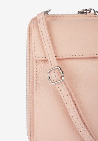 Usha Crossbody Bag in Pink