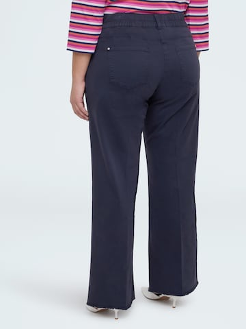 Fiorella Rubino Regular Pants in Blue