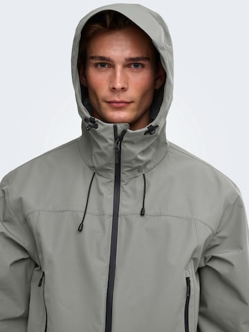 Only & Sons - Chaqueta funcional 'ONSRaz' en gris