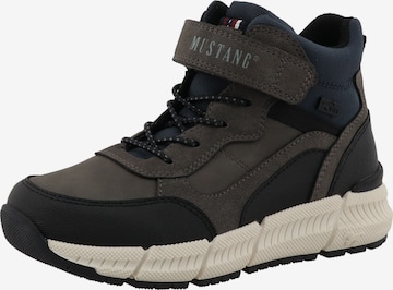 Bottes 'Enzo' MUSTANG en gris : devant