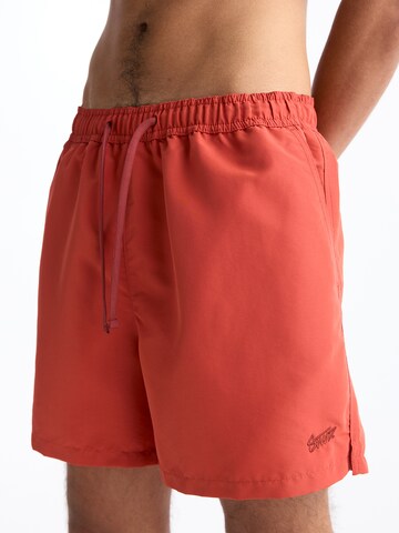 Shorts de bain Pull&Bear en rouge