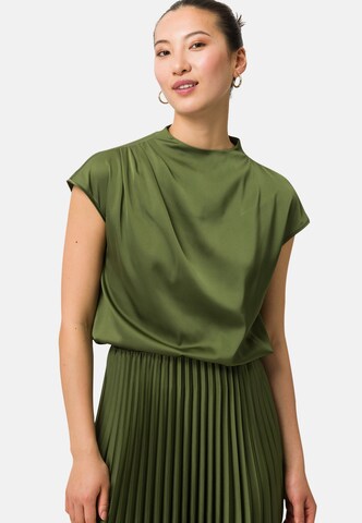 Camicia da donna di zero in verde: frontale