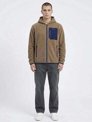 A Question Of (AQO) Tussenjas 'David Micro Fleece Hoodie' in Bruin: voorkant