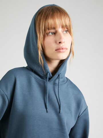 ONLY PLAY - Sweatshirt de desporto em azul