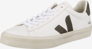 Baskets basses Veja en blanc : devant
