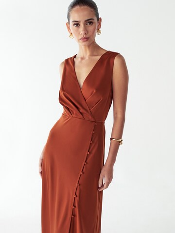 Willa Рокля 'Esme' в кафяво