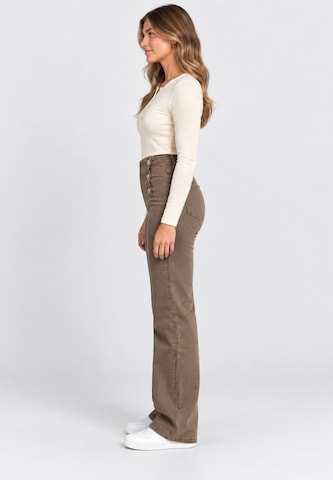 Elara Wide leg Jeans in Brown