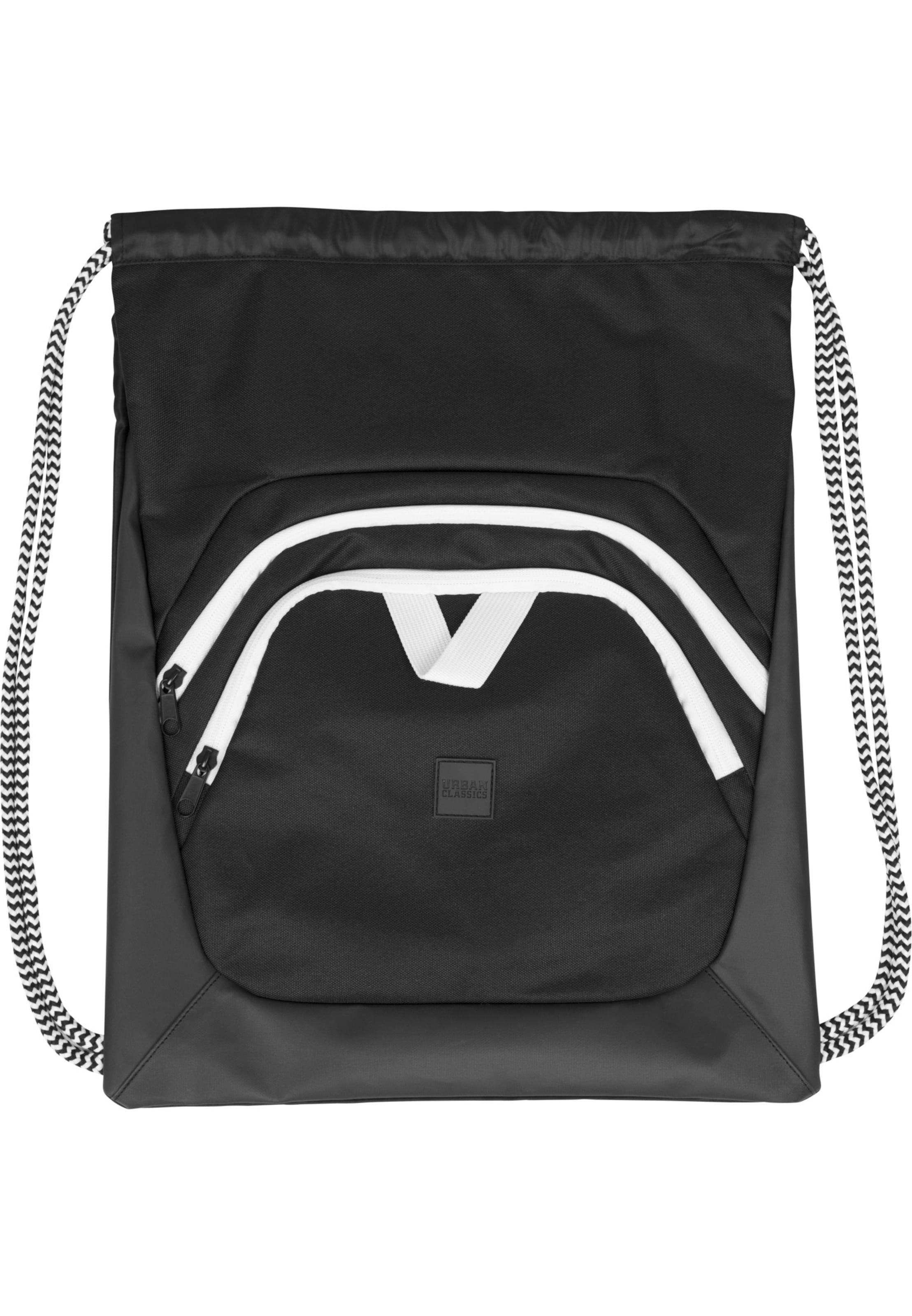 Urban Classics Gym bag in Black: front
