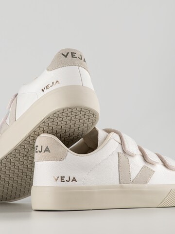 Veja Sneakers 'Recife' in White