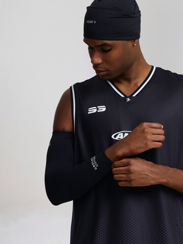 AND1 - Colete em preto: lateral