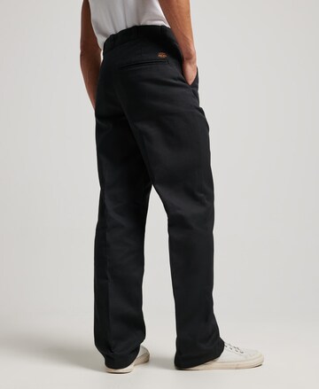 Loosefit Pantalon à plis Superdry en noir