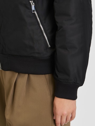 Veste mi-saison 'BONNIE 2' Covered en noir