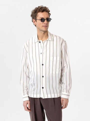 Coupe regular Chemise 'Frederico' Antioch en blanc : devant