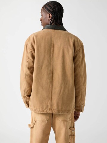 GUESS Between-Season Jacket in Beige