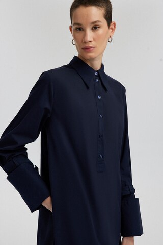 Robe-chemise Touche Prive en bleu