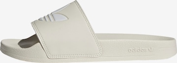 ADIDAS ORIGINALS Pantolette 'Adilette' in Weiß: predná strana