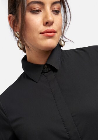 Emilia Lay Blouse in Zwart