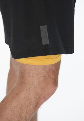 ENDURANCE Regular Sportshorts 'Gatun' in Schwarz