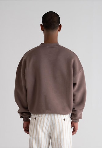 Prohibited Sweatshirt 'Five-Star' in Grau