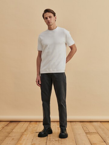 DAN FOX APPAREL Shirt 'Christos' in Wit