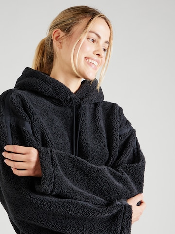 ADIDAS ORIGINALS Sweatshirt 'Premium Essentials' in Zwart