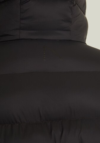 CHASIN' Winterjacke in Schwarz