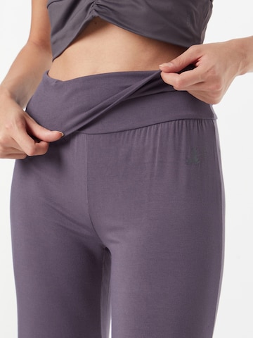 CURARE Yogawear Štandardný strih Športové nohavice - Sivá