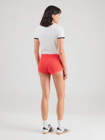 Regular Pantaloni de la ADIDAS ORIGINALS pe roșu