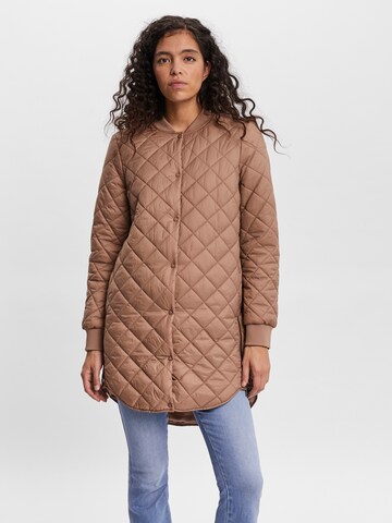 VERO MODA Tussenjas 'Hayle' in Bruin: voorkant