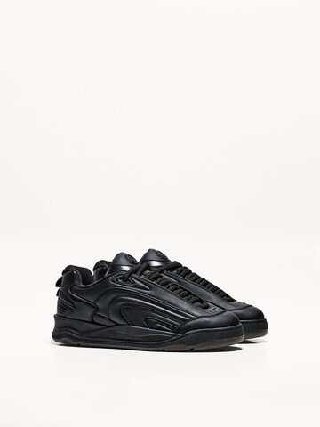 Baskets basses Bershka en noir