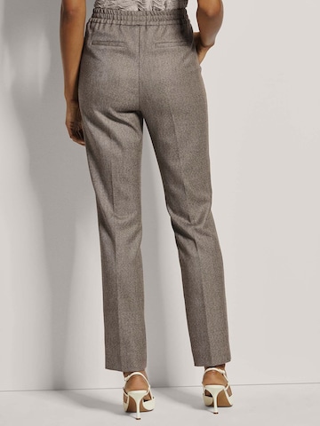 Effilé Pantalon MADELEINE en marron