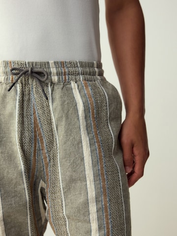 Next Normalny krój Spodnie w kolorze zielony