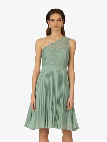 Rochie de cocktail de la Kraimod pe verde: față