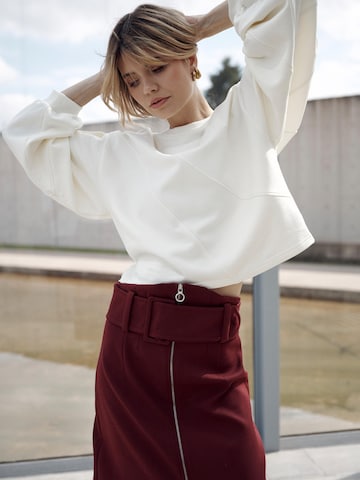 Sweat-shirt 'ELEVATE_ Vera' I want the moon en beige